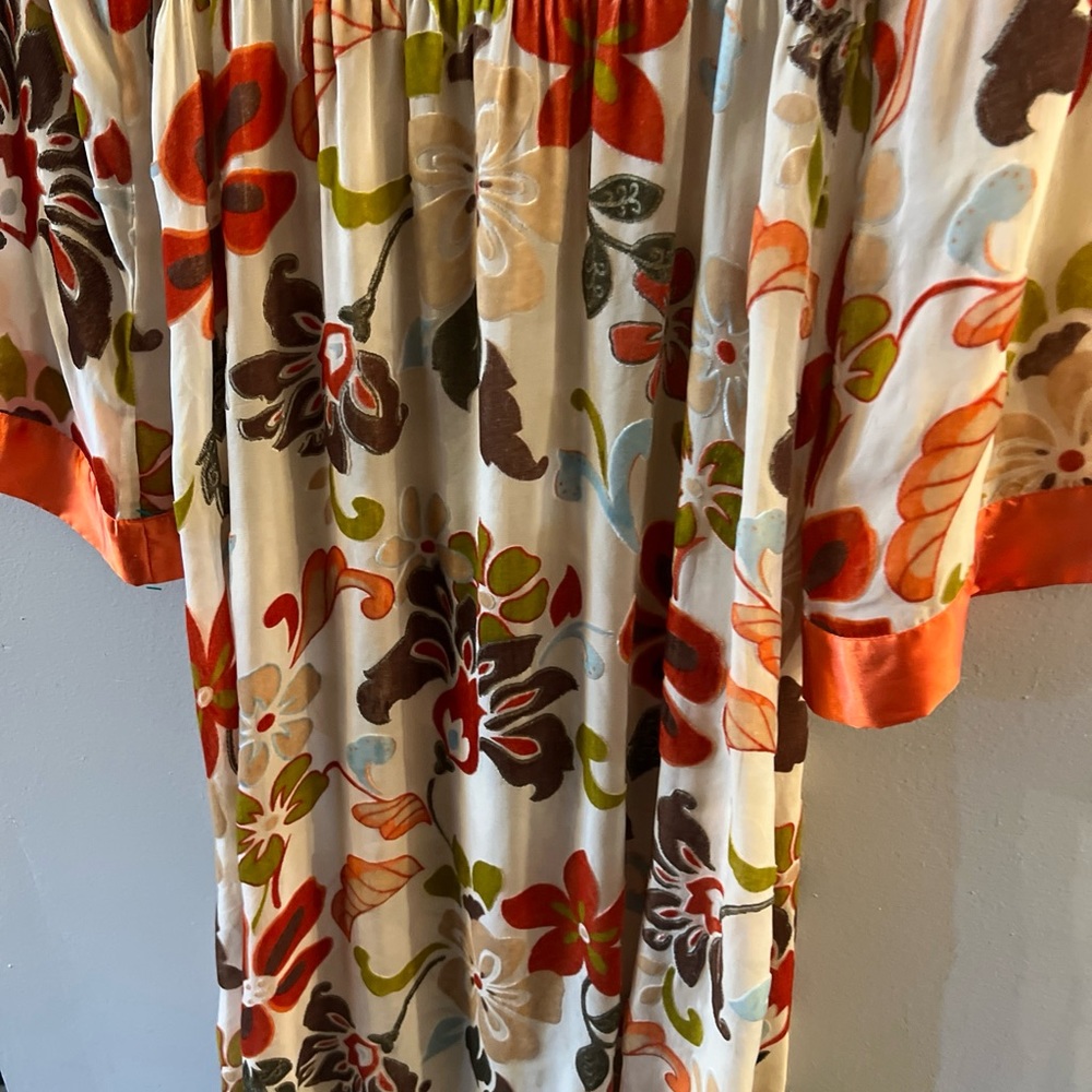 Bb Dress100% Silk wavy sleeves and sheer floral embroidery Sz M Multicolor F - Picture 13 of 15